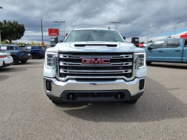 2023 GMC Sierra 2500HD - Image 5