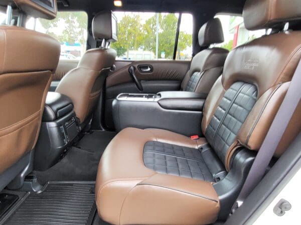 2019 Nissan Armada - Image 9