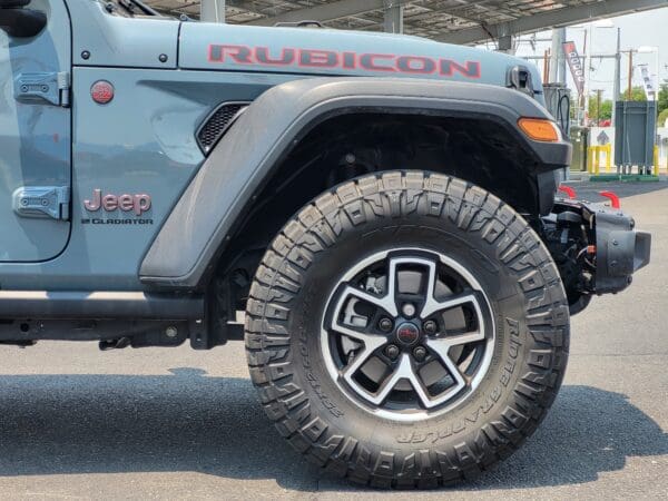 2024 Jeep Gladiator - Image 6
