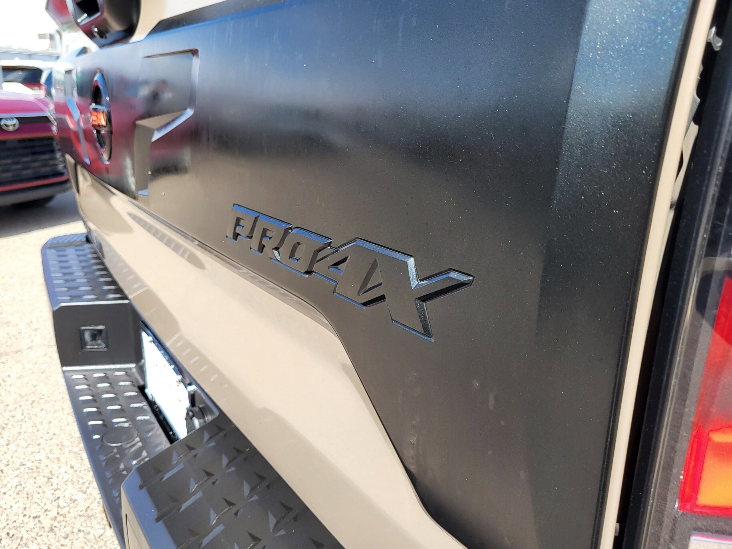 2021 Nissan Titan - Image 14