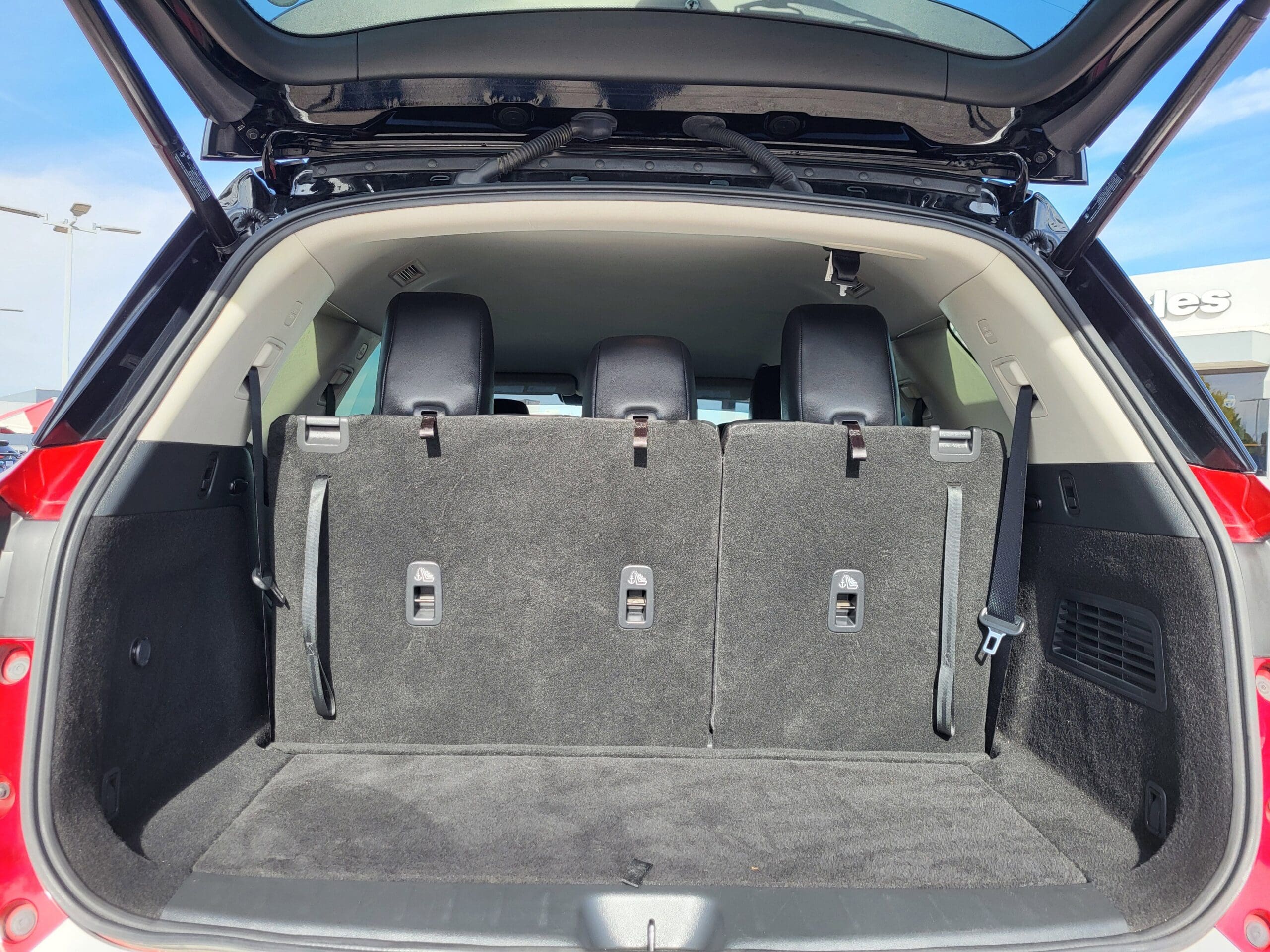 2023 Nissan Pathfinder - Image 13