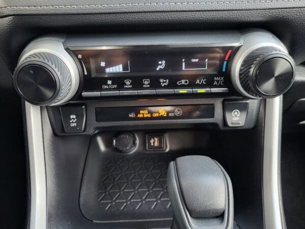 2024 Toyota RAV4 - Image 14