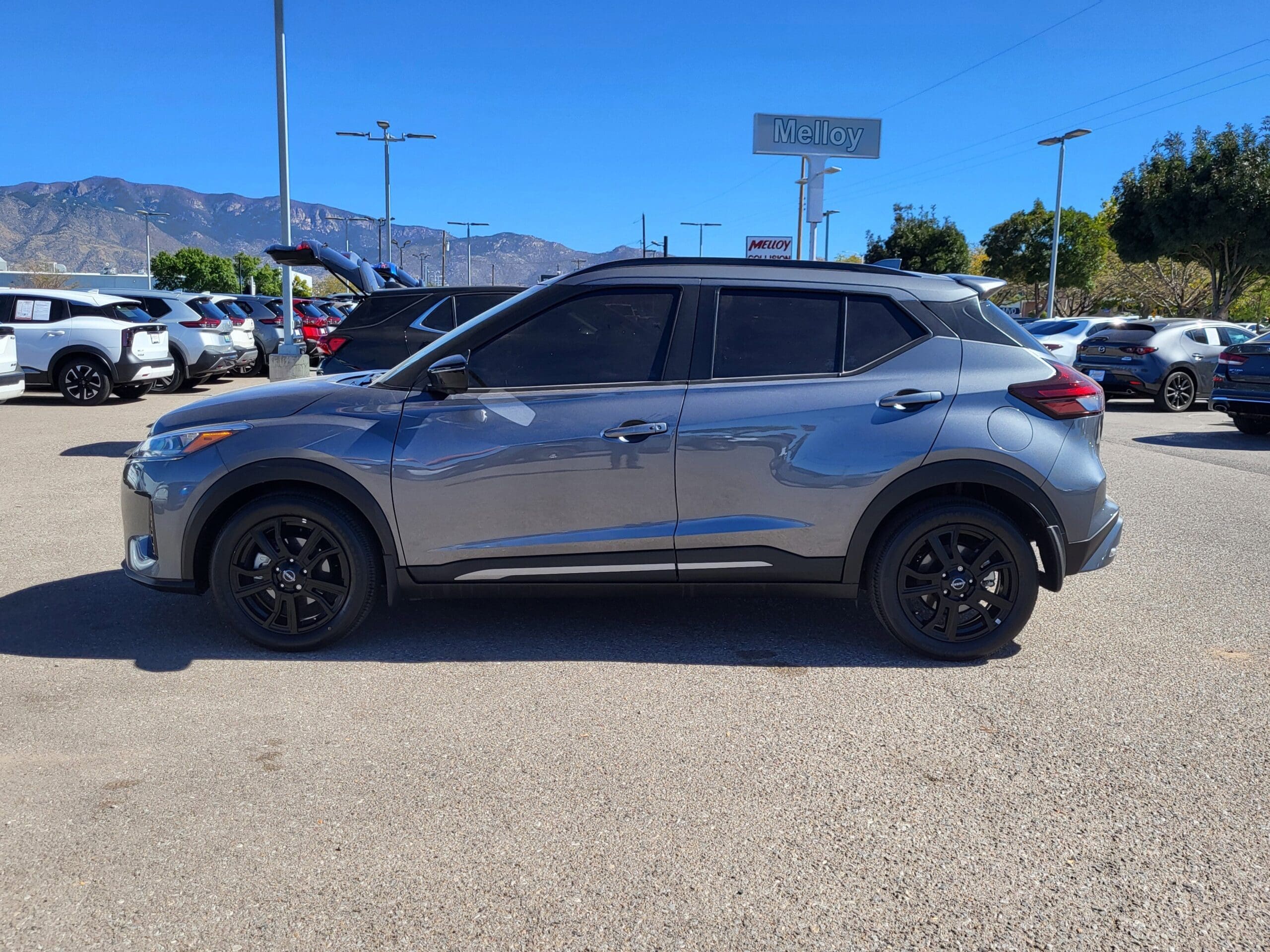 2024 Nissan Kicks - Image 2