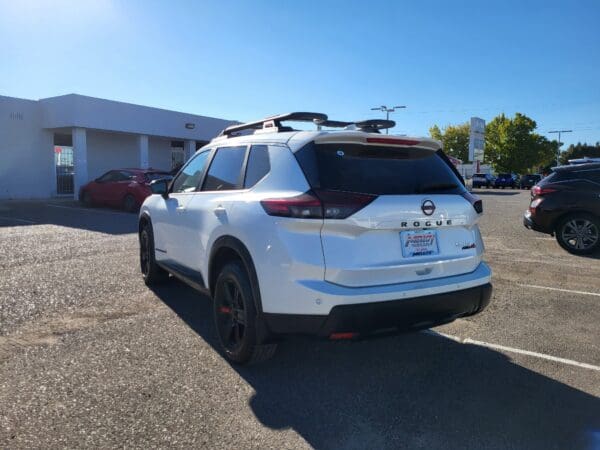 2025 Nissan Rogue - Image 3