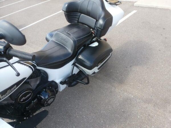 2021 Indian Roadmaster Dark Horse - Image 9