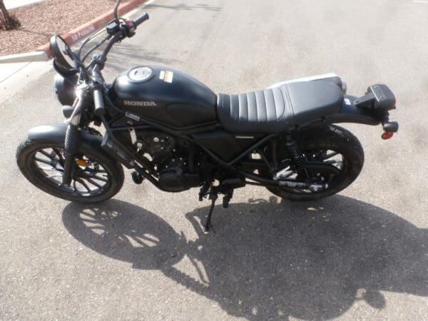 2025 Honda SCL500 - Image 4