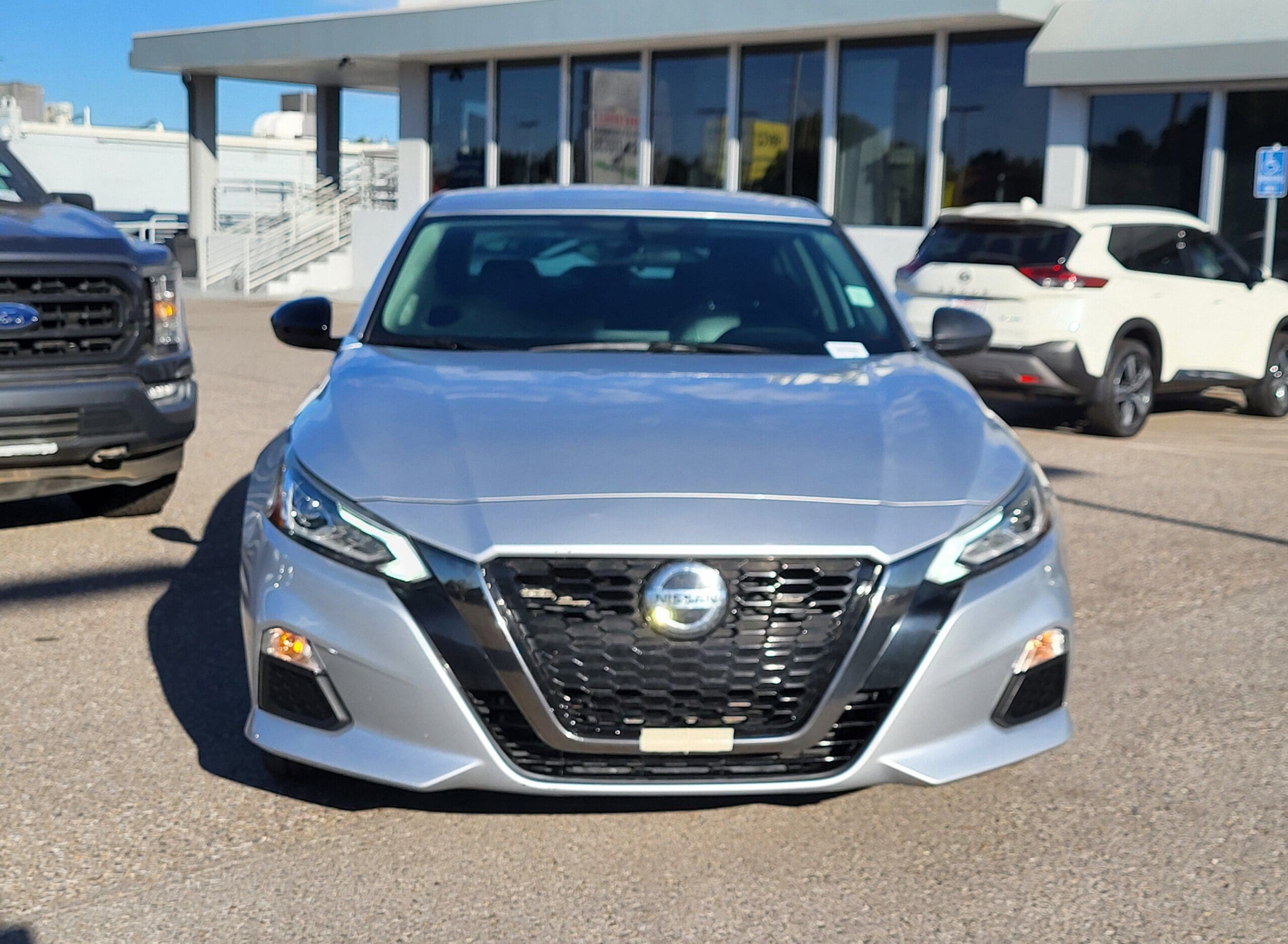 2019 Nissan Altima - Image 5