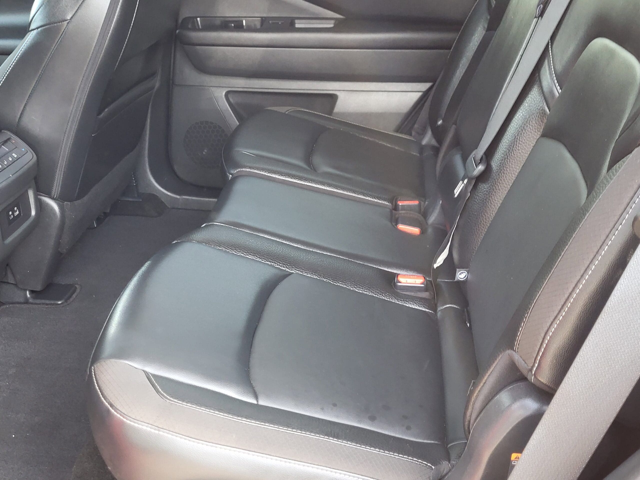 2023 Nissan Pathfinder - Image 9