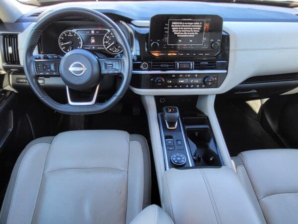 2023 Nissan Pathfinder - Image 10