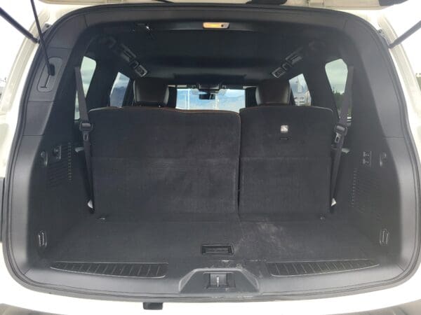 2019 Nissan Armada - Image 13