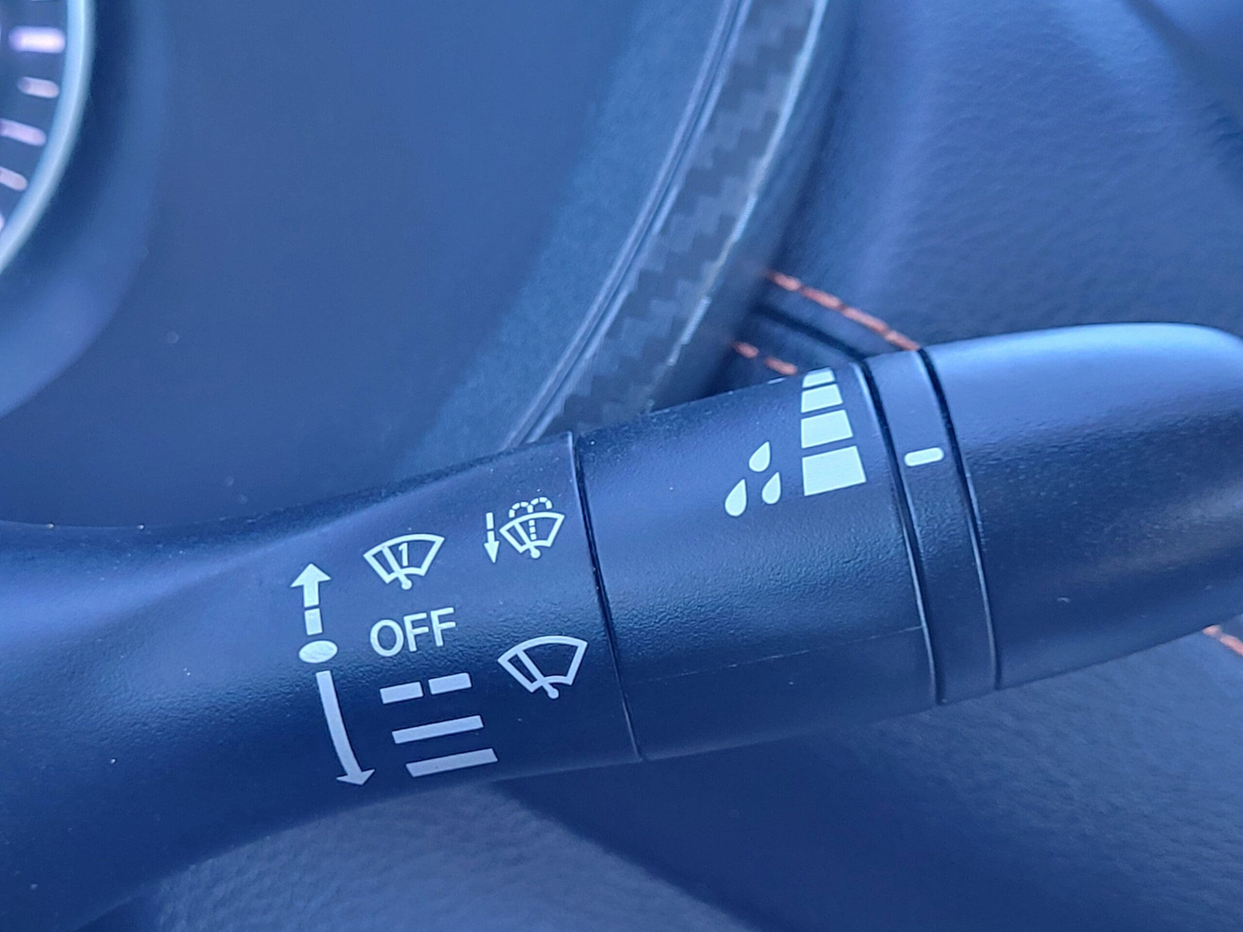 2023 Nissan Sentra - Image 25