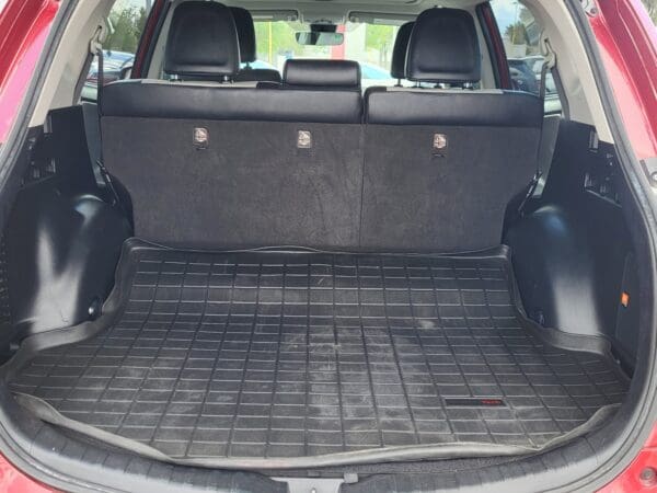 2018 Toyota RAV4 - Image 12