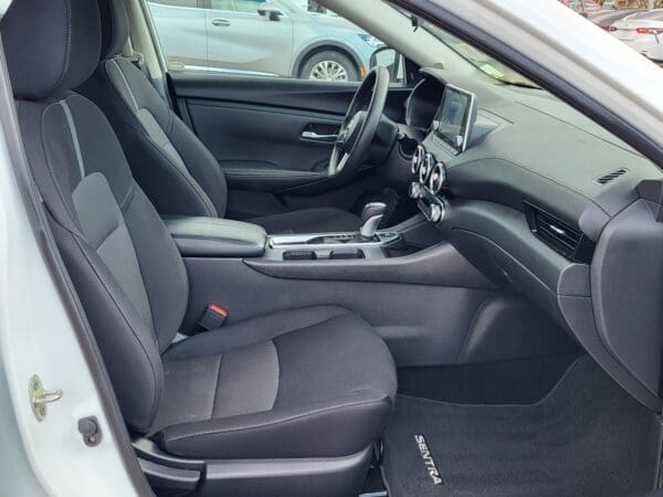 2024 Nissan Sentra - Image 15