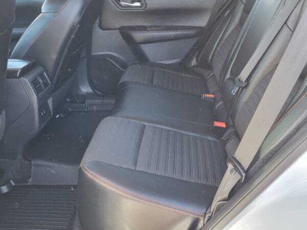 2025 Nissan Rogue - Image 9