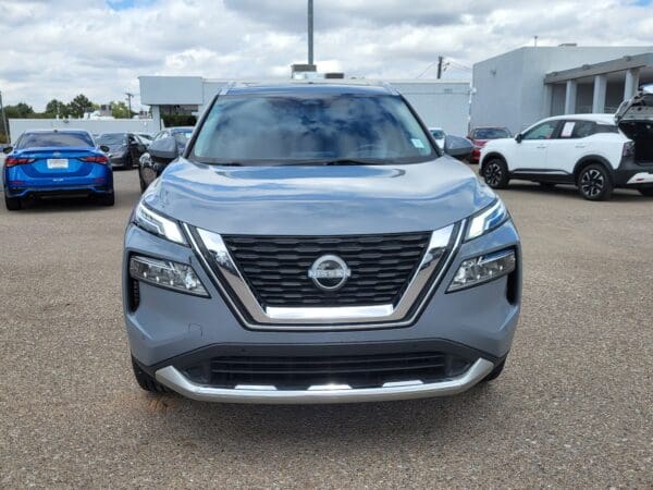 2023 Nissan Rogue - Image 5