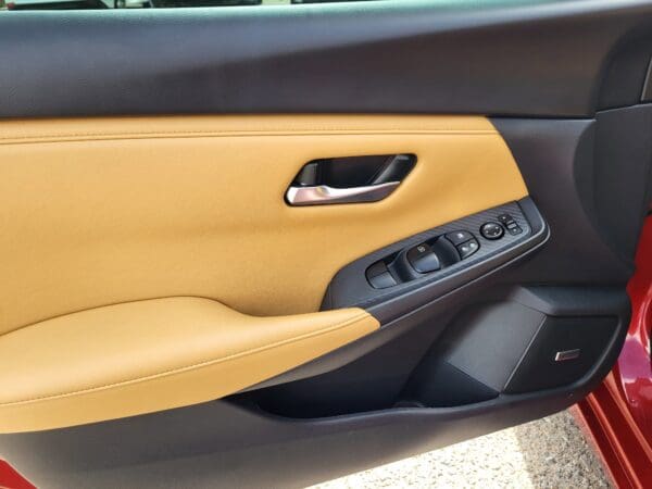 2025 Nissan Sentra - Image 6