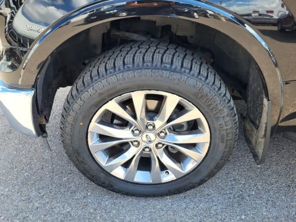 2017 Ford F-150 - Image 19
