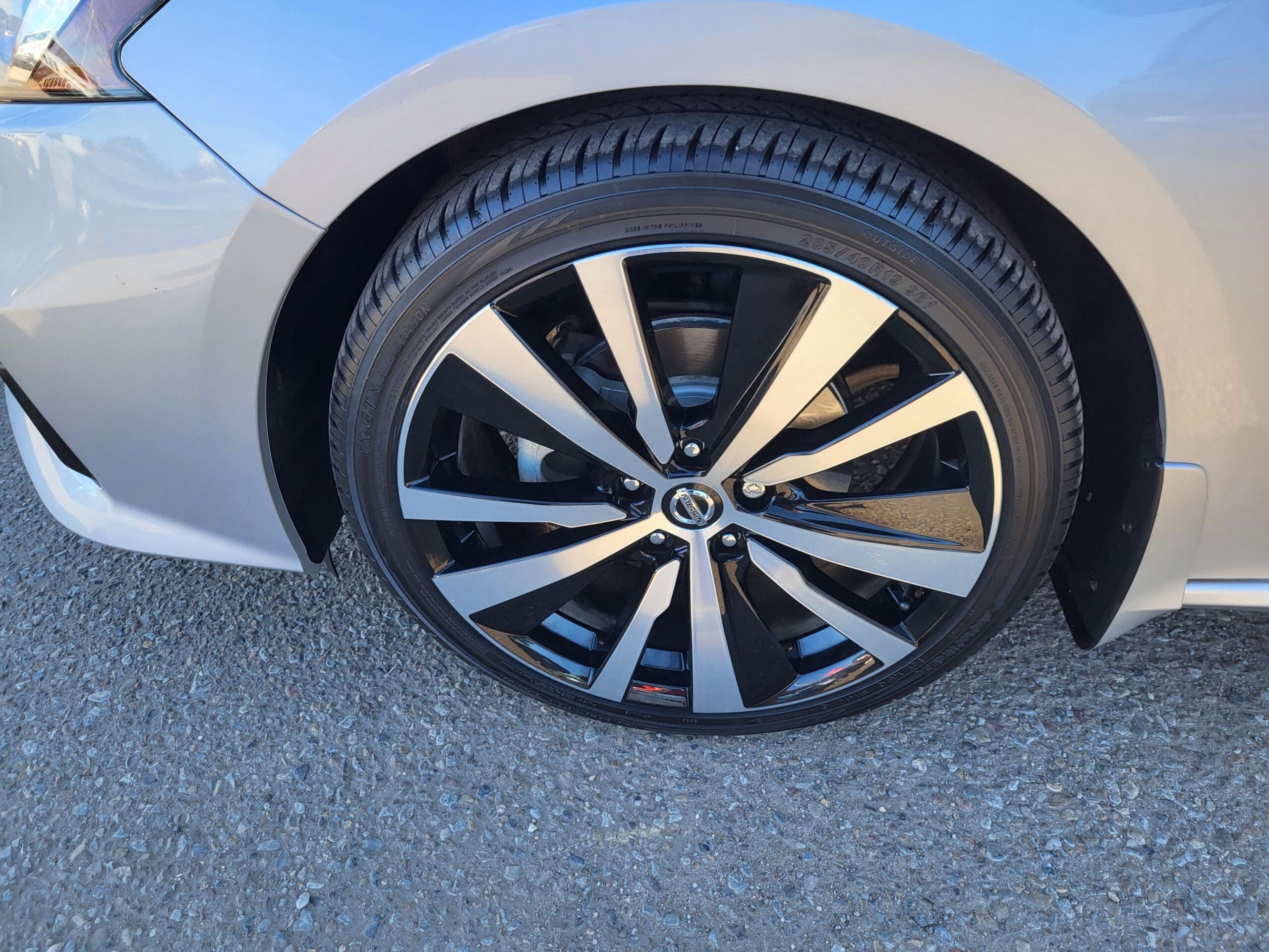 2019 Nissan Altima - Image 18