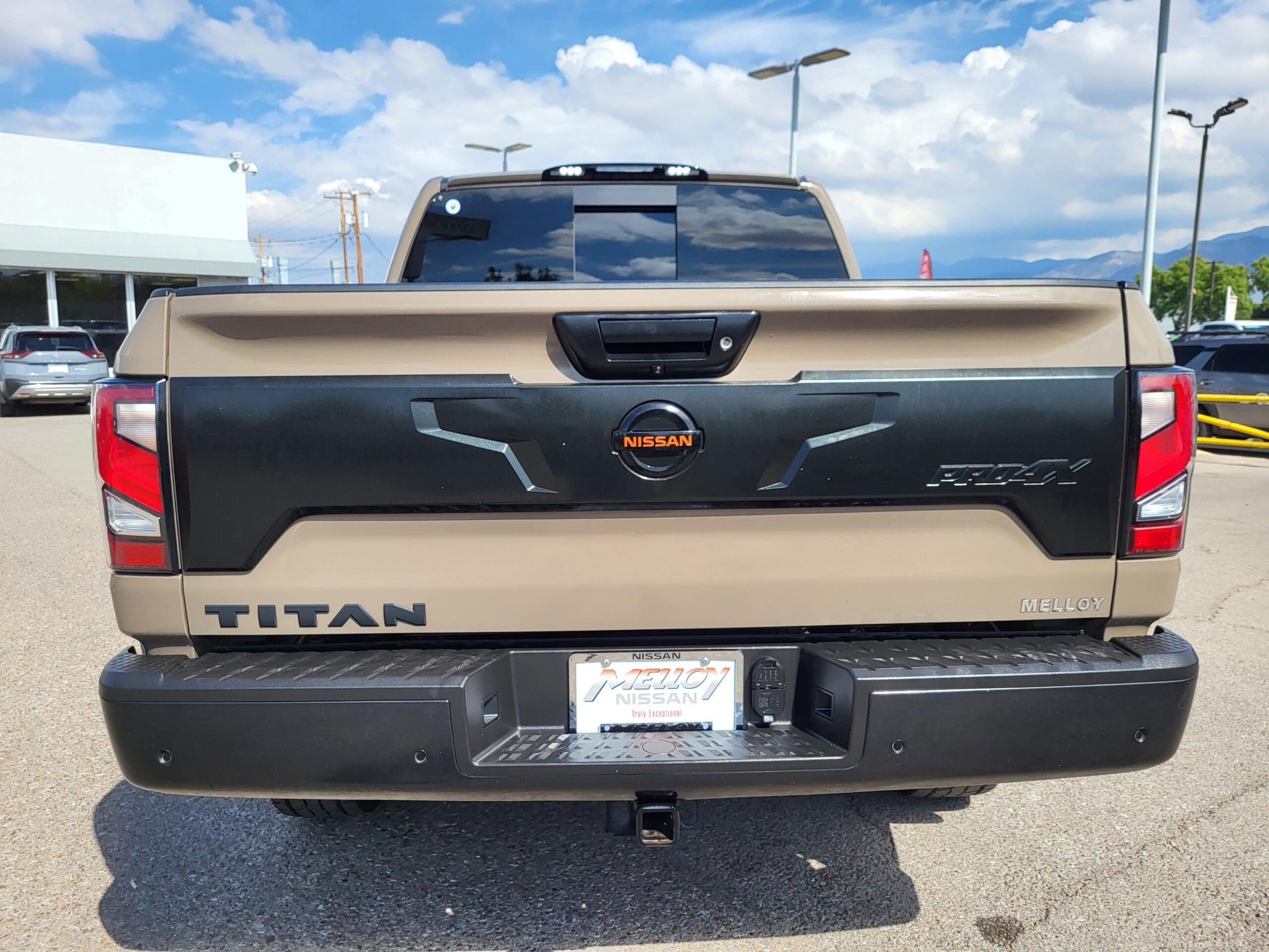 2021 Nissan Titan - Image 13