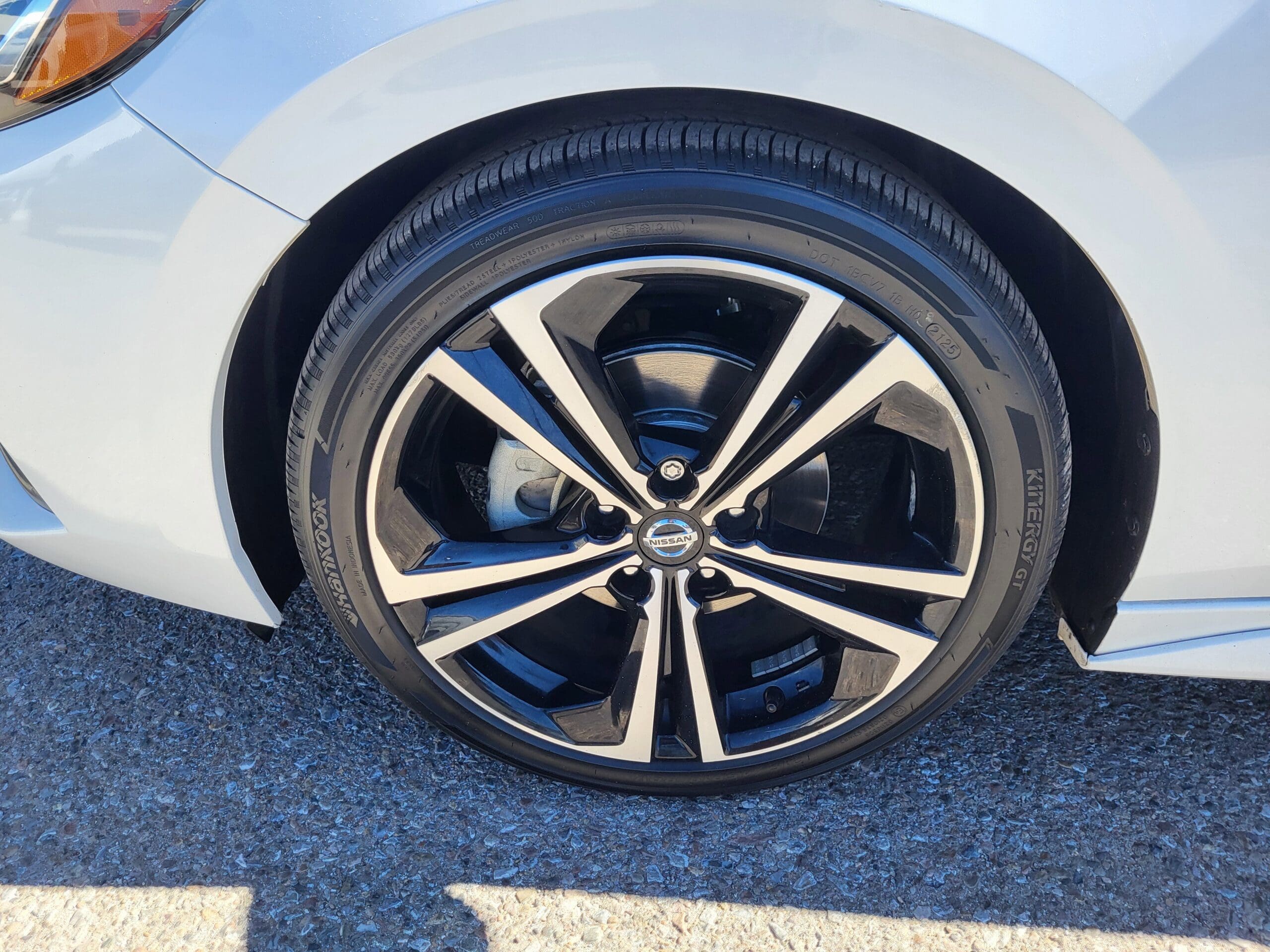 2023 Nissan Sentra - Image 18