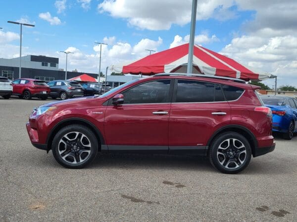 2018 Toyota RAV4 - Image 2