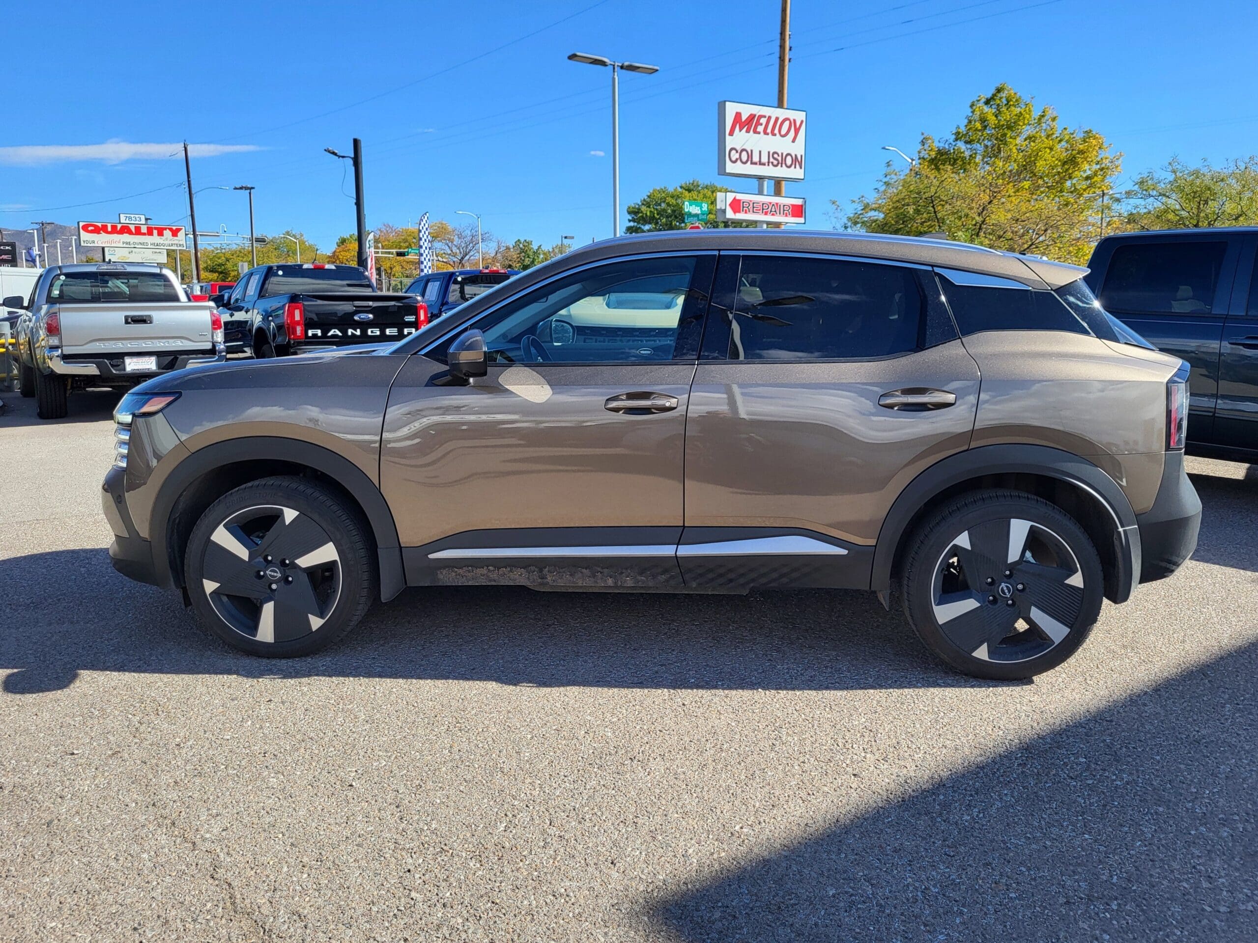 2025 Nissan Kicks - Image 2