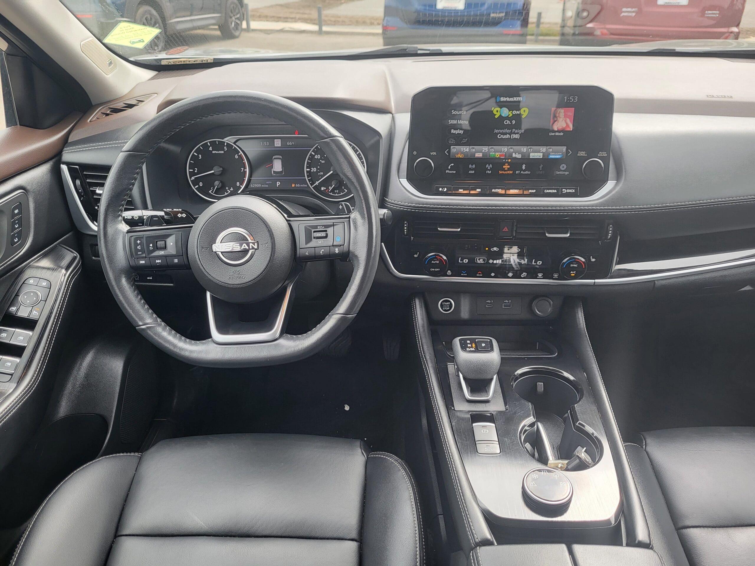 2023 Nissan Rogue - Image 12