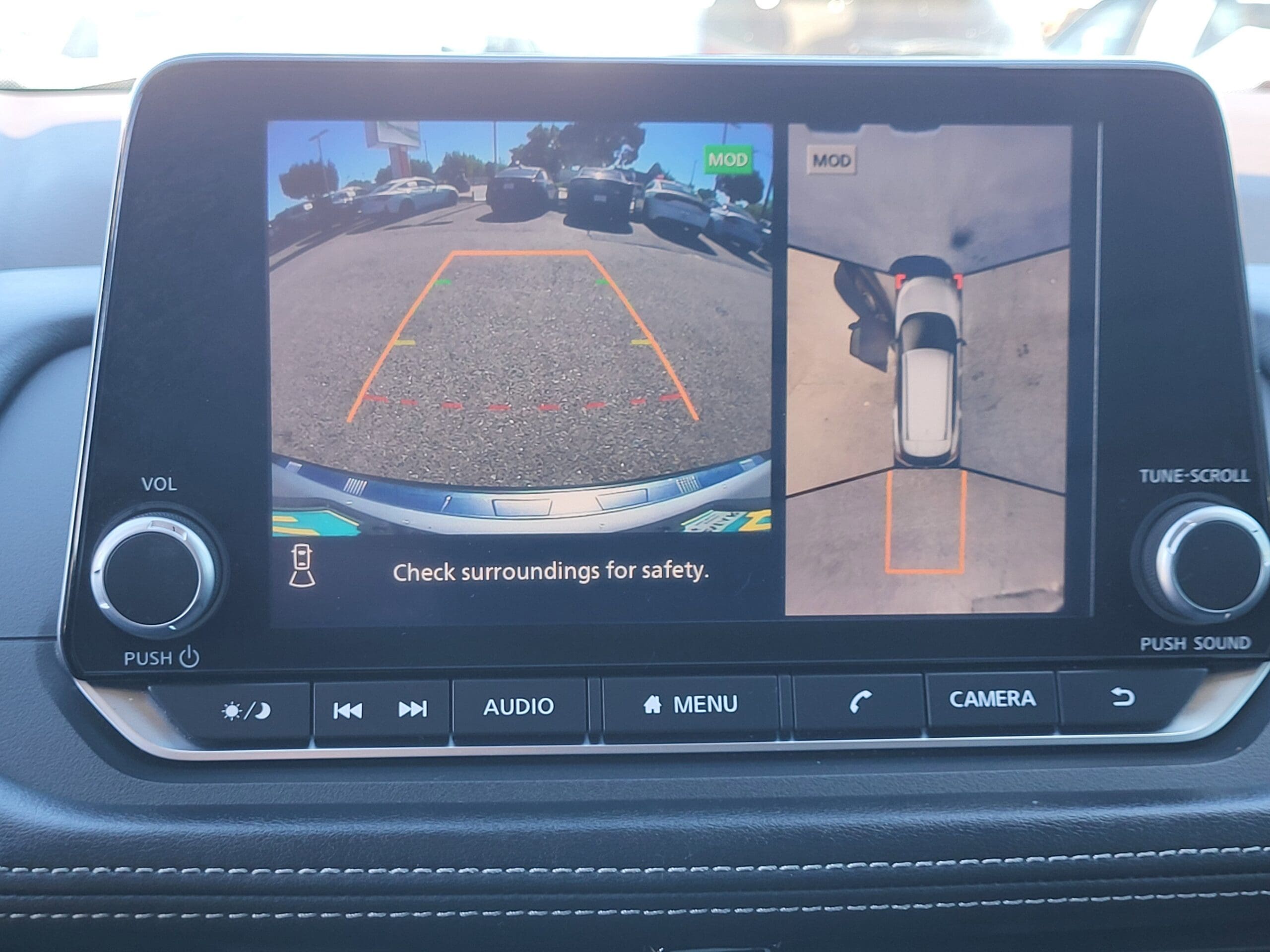 2023 Nissan Rogue - Image 22