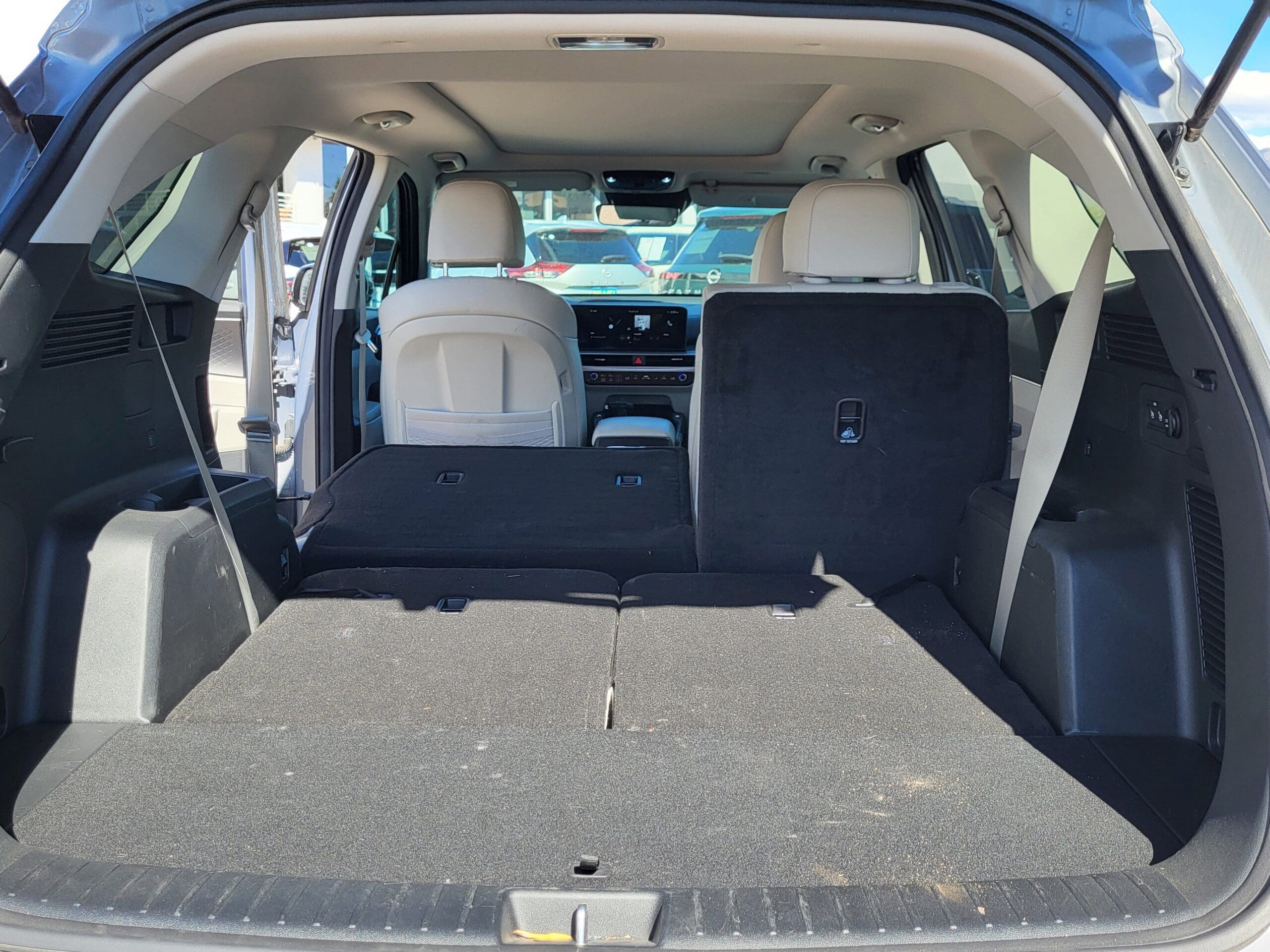 2024 Kia Sorento - Image 12