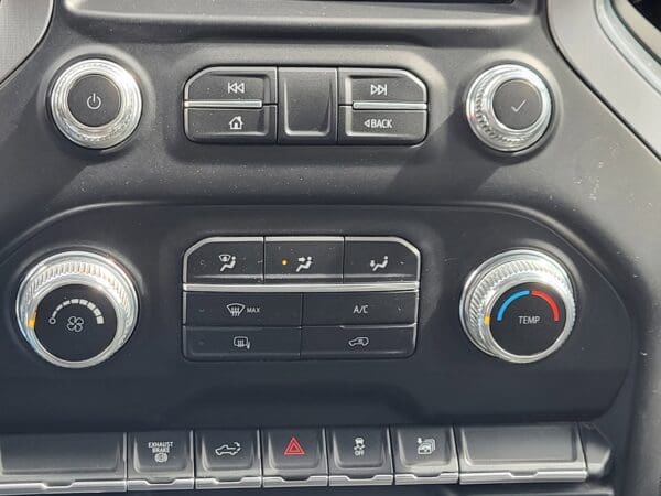 2023 GMC Sierra 2500HD - Image 26