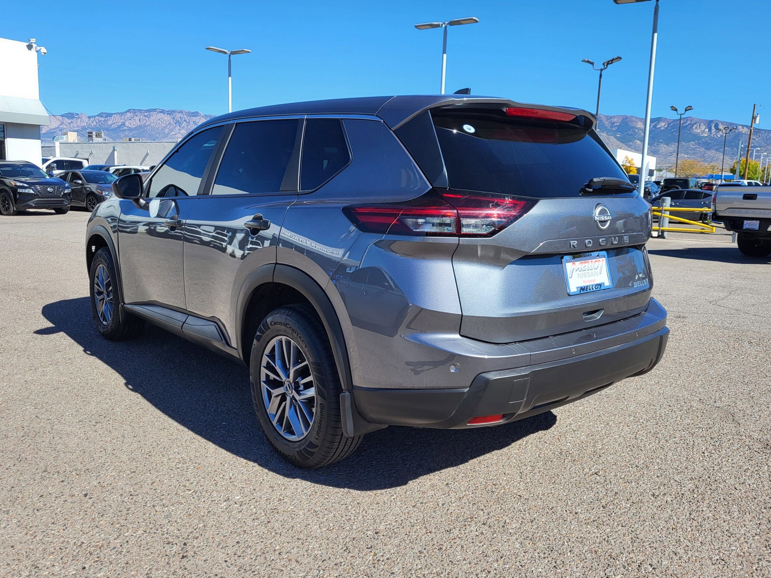 2024 Nissan Rogue - Image 3