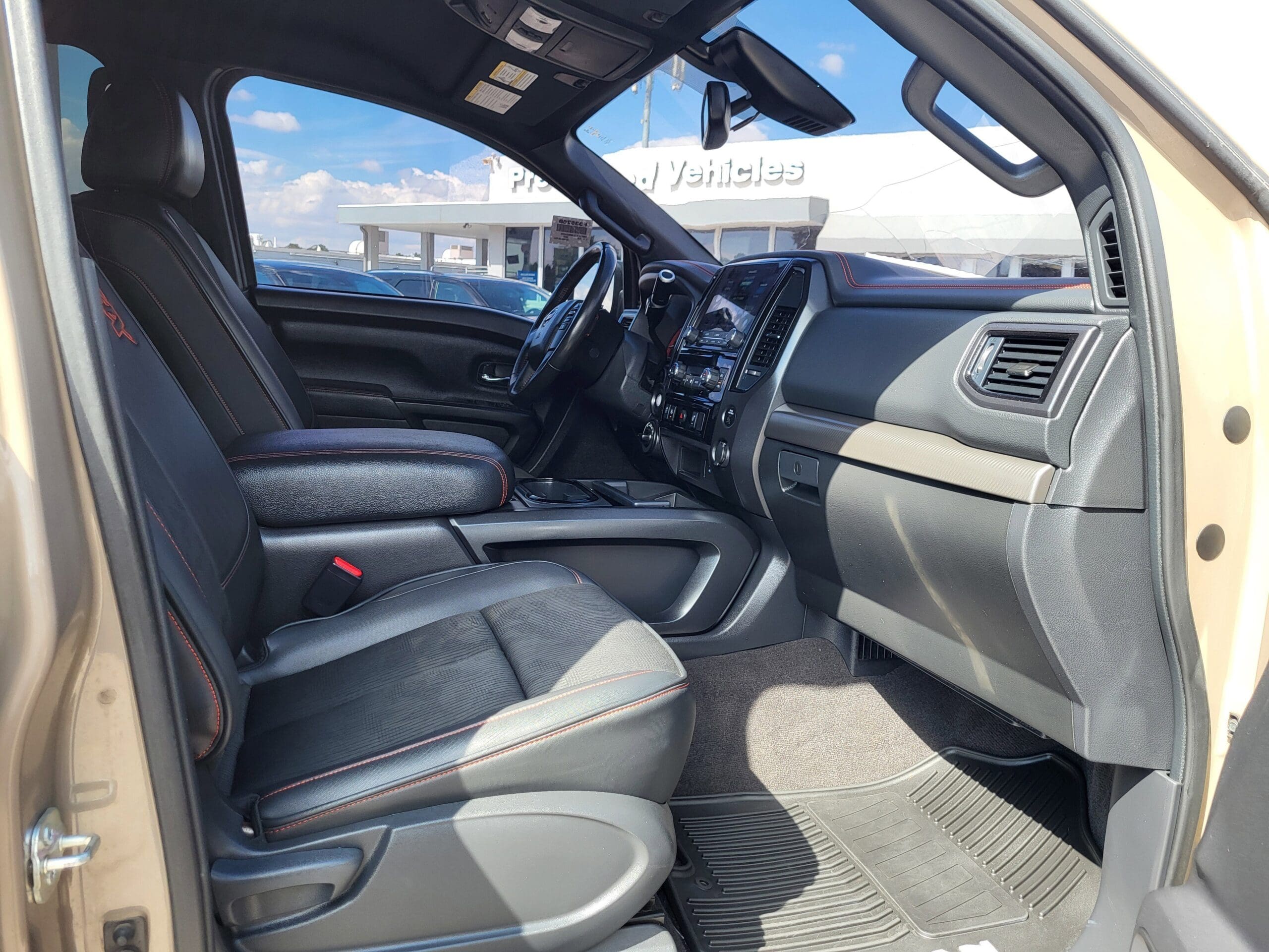 2021 Nissan Titan - Image 15