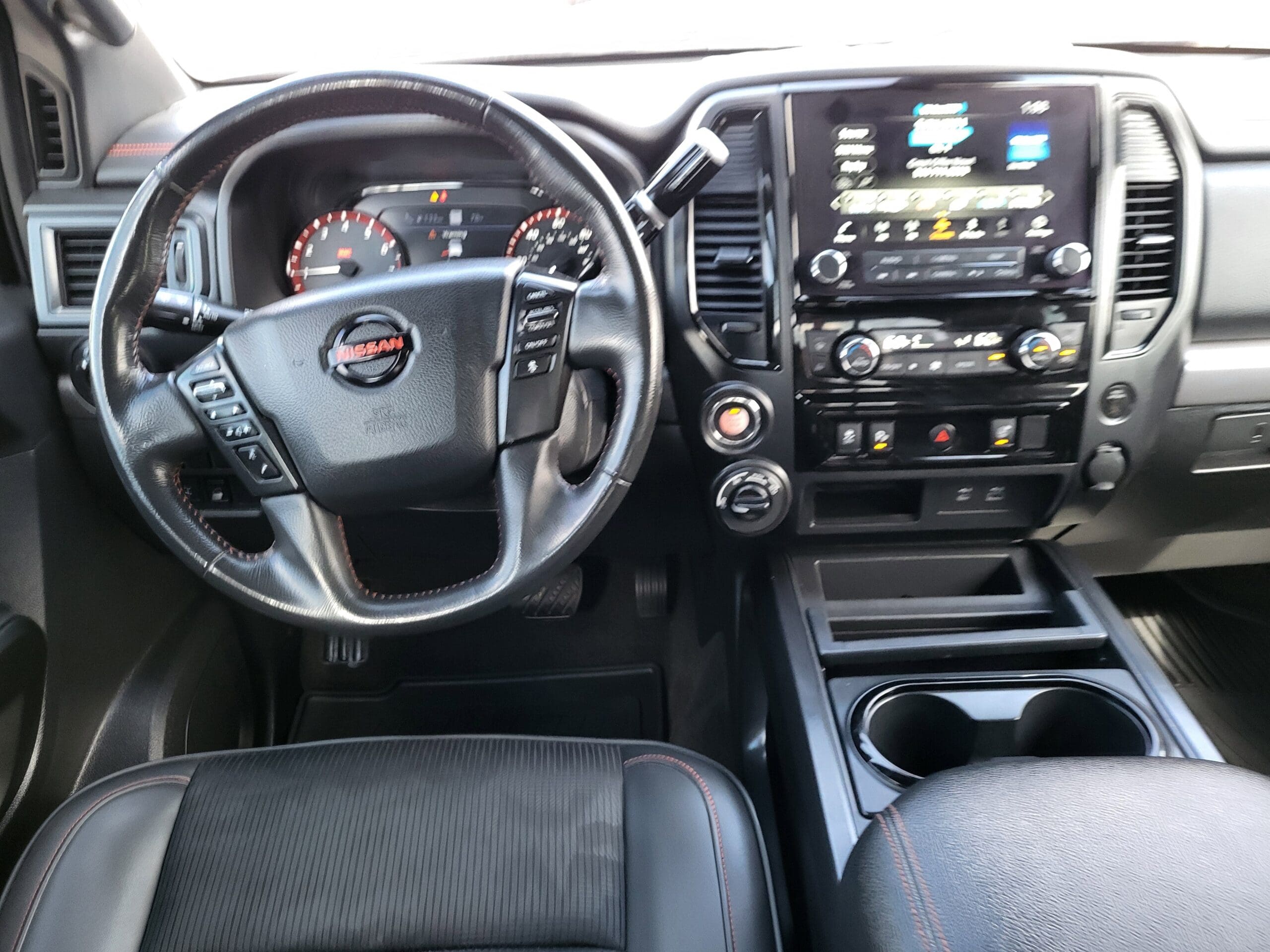 2021 Nissan Titan - Image 10