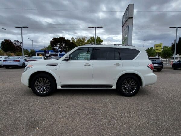 2019 Nissan Armada - Image 2