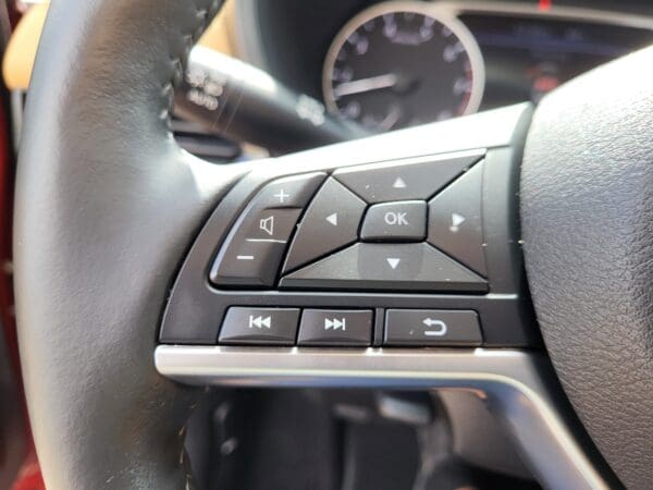 2025 Nissan Sentra - Image 19