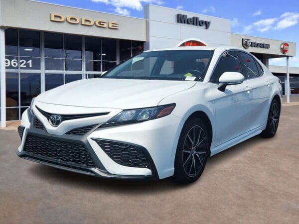 2024 Toyota Camry - Image 2