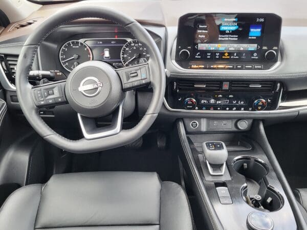 2023 Nissan Rogue - Image 10