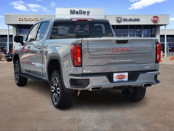 2024 GMC Sierra 1500 - Image 4