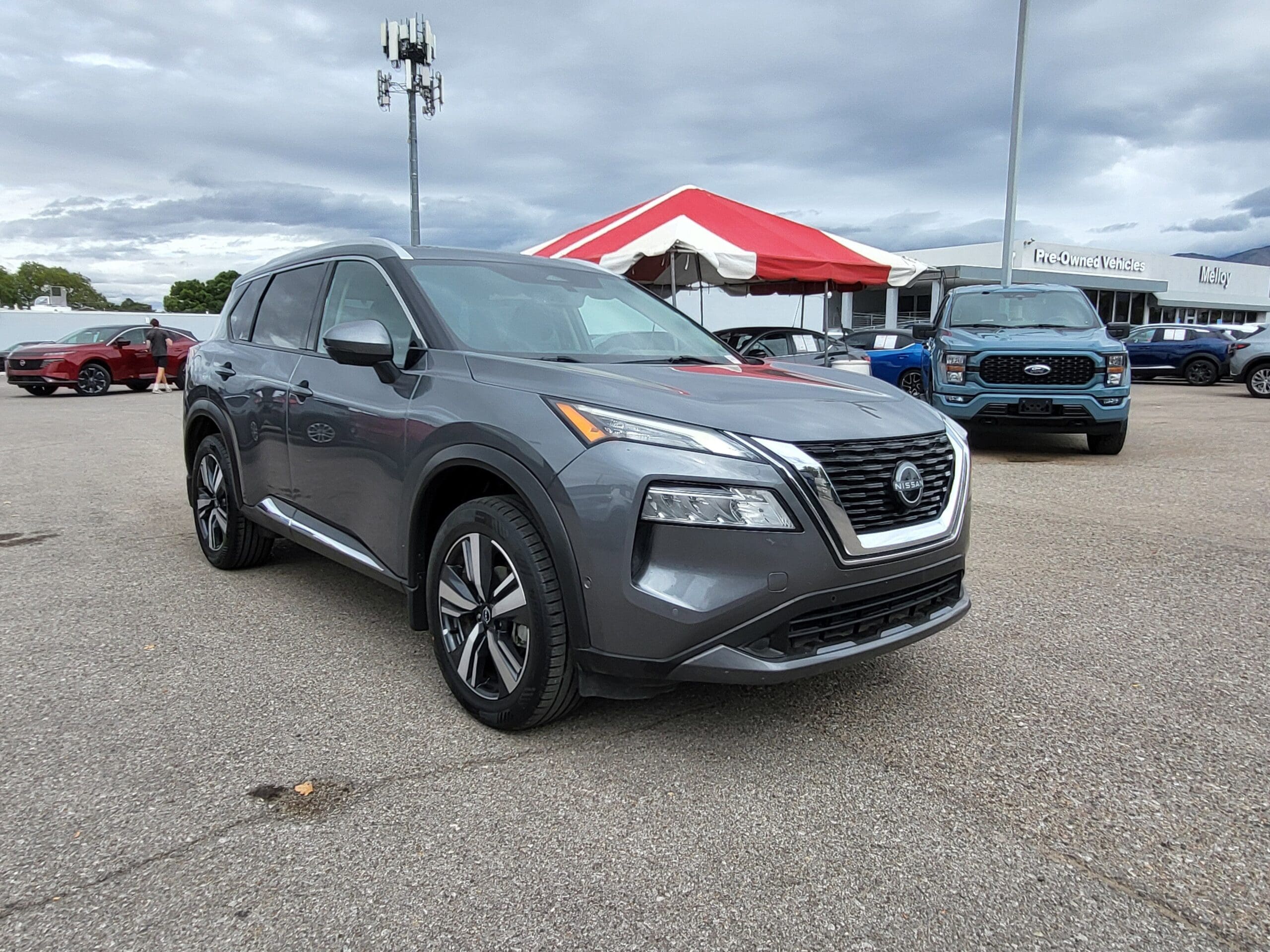 2023 Nissan Rogue - Image 4