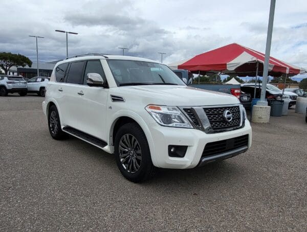 2019 Nissan Armada - Image 4