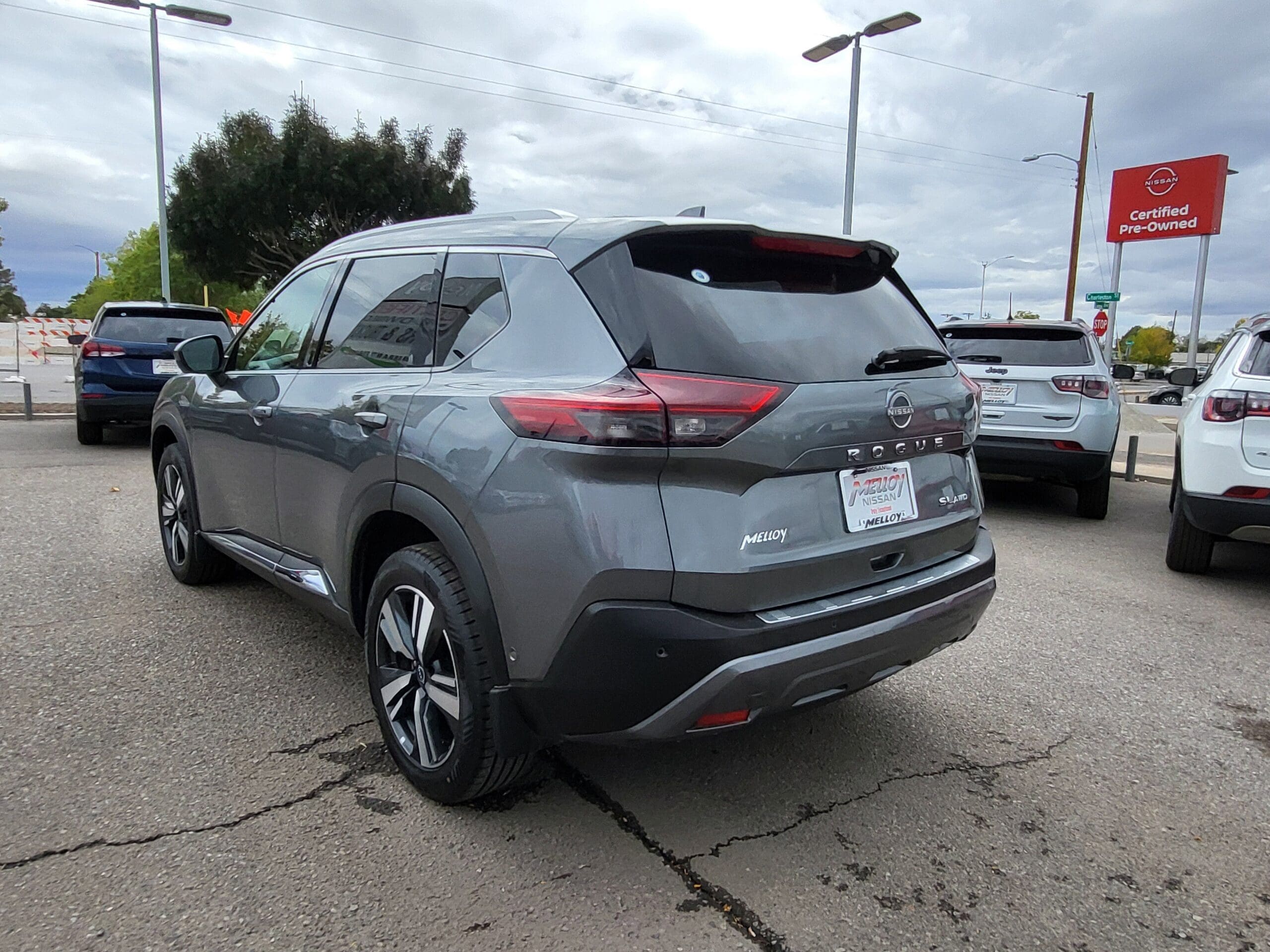 2023 Nissan Rogue - Image 3