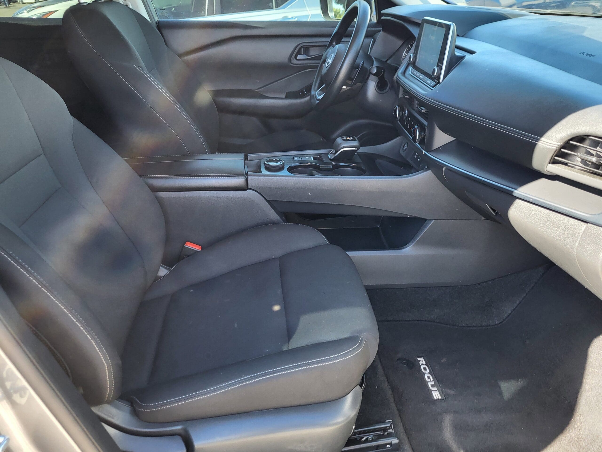 2024 Nissan Rogue - Image 15