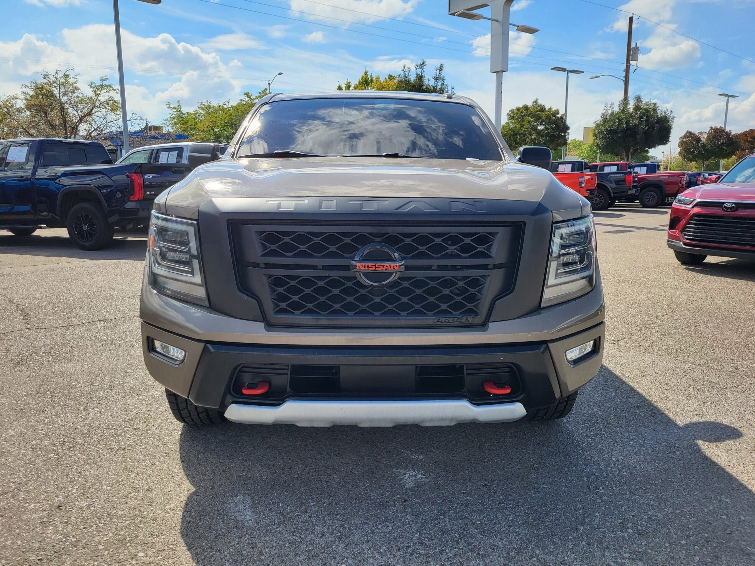 2021 Nissan Titan - Image 5