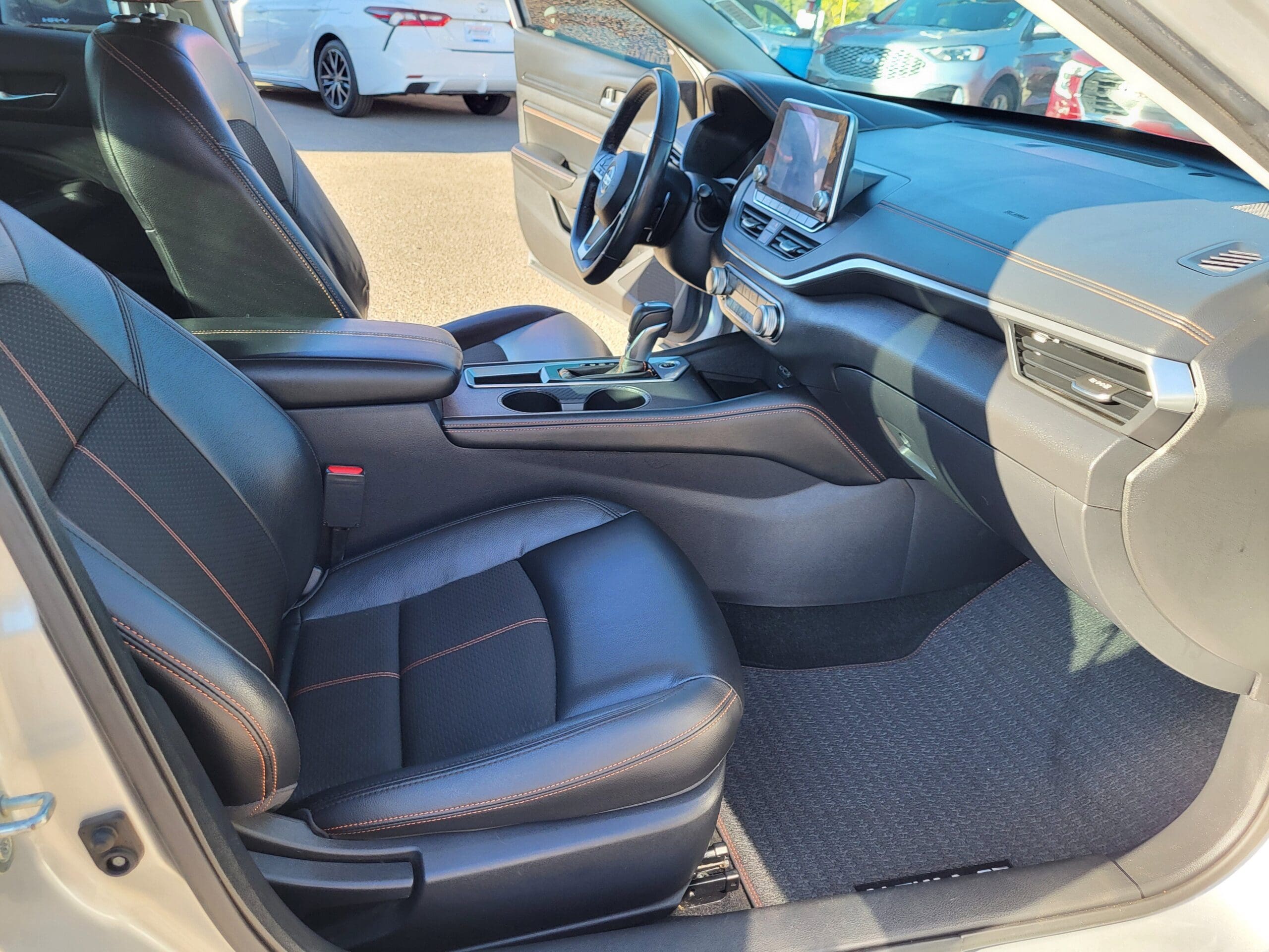 2019 Nissan Altima - Image 15