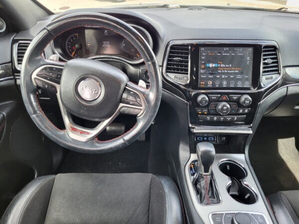 2020 Jeep Grand Cherokee - Image 11