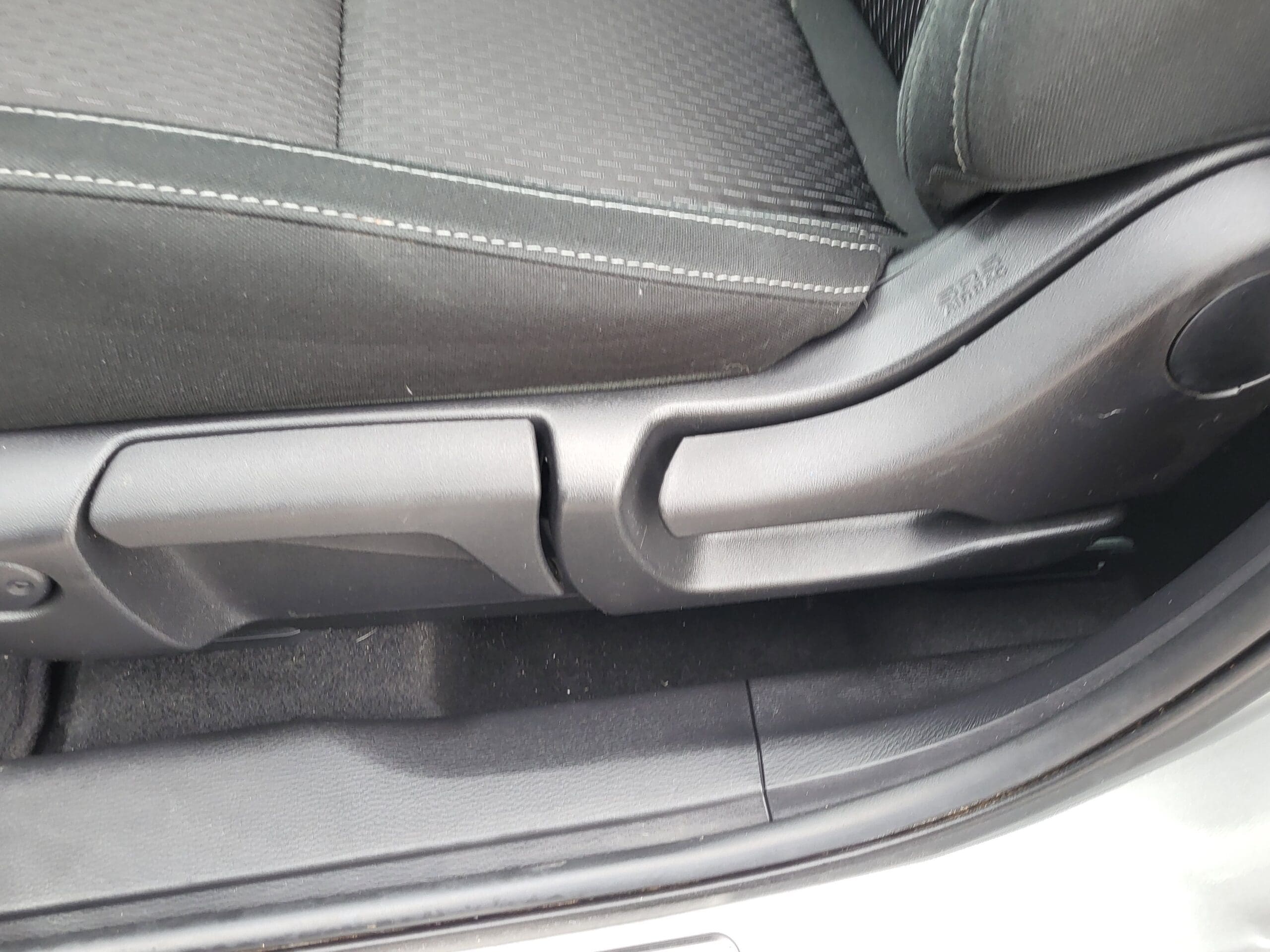 2022 Mitsubishi Outlander - Image 7