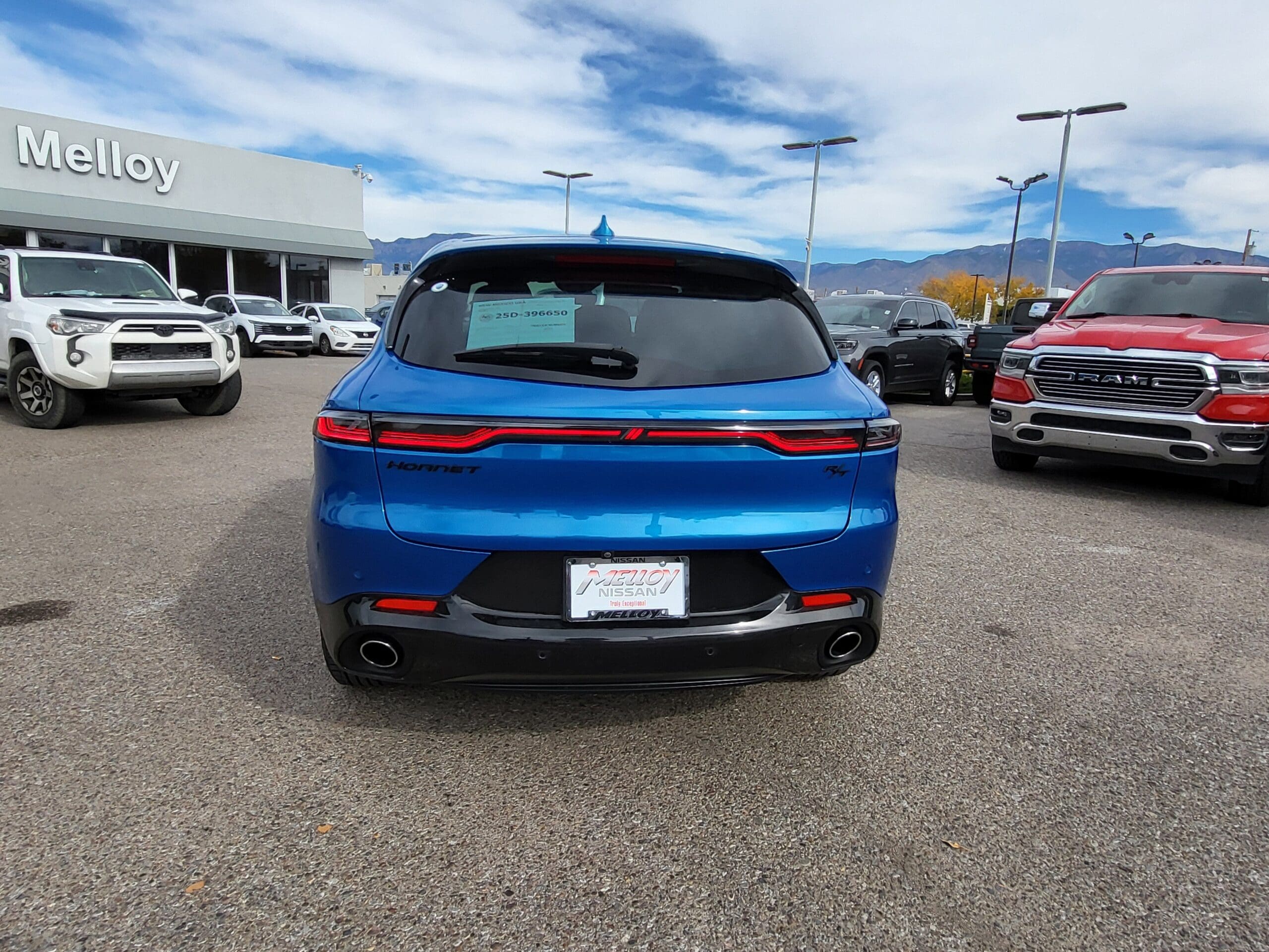 2024 Dodge Hornet - Image 13