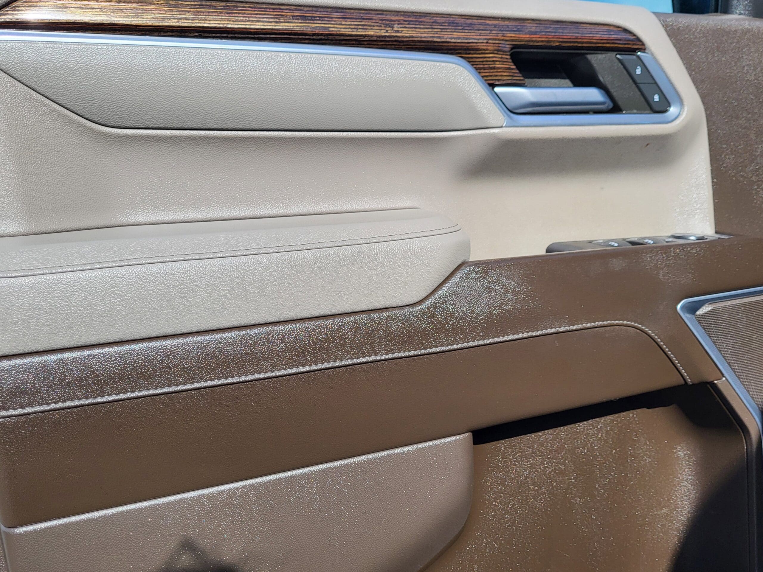 2023 GMC Sierra 1500 - Image 7