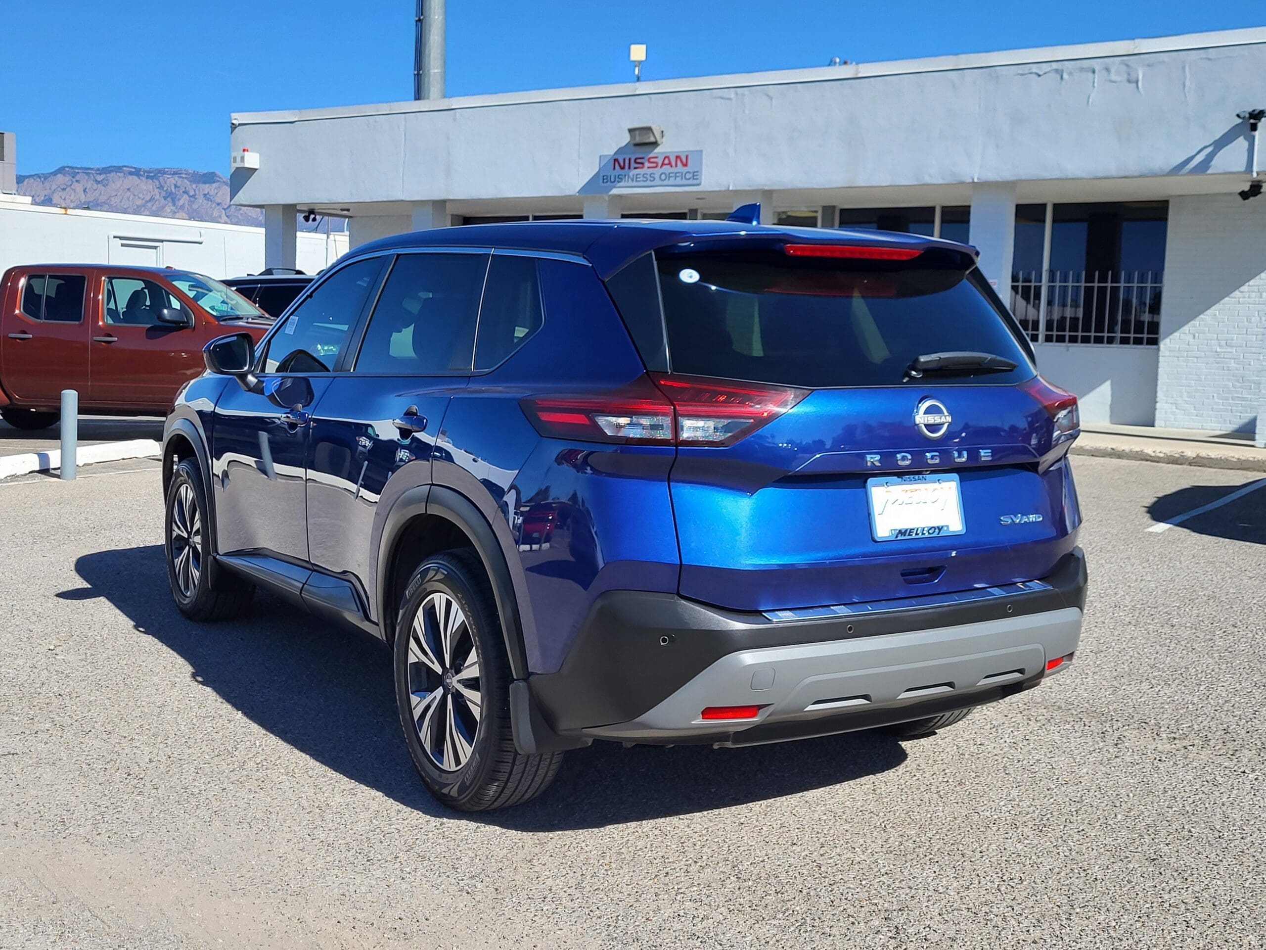 2023 Nissan Rogue - Image 3