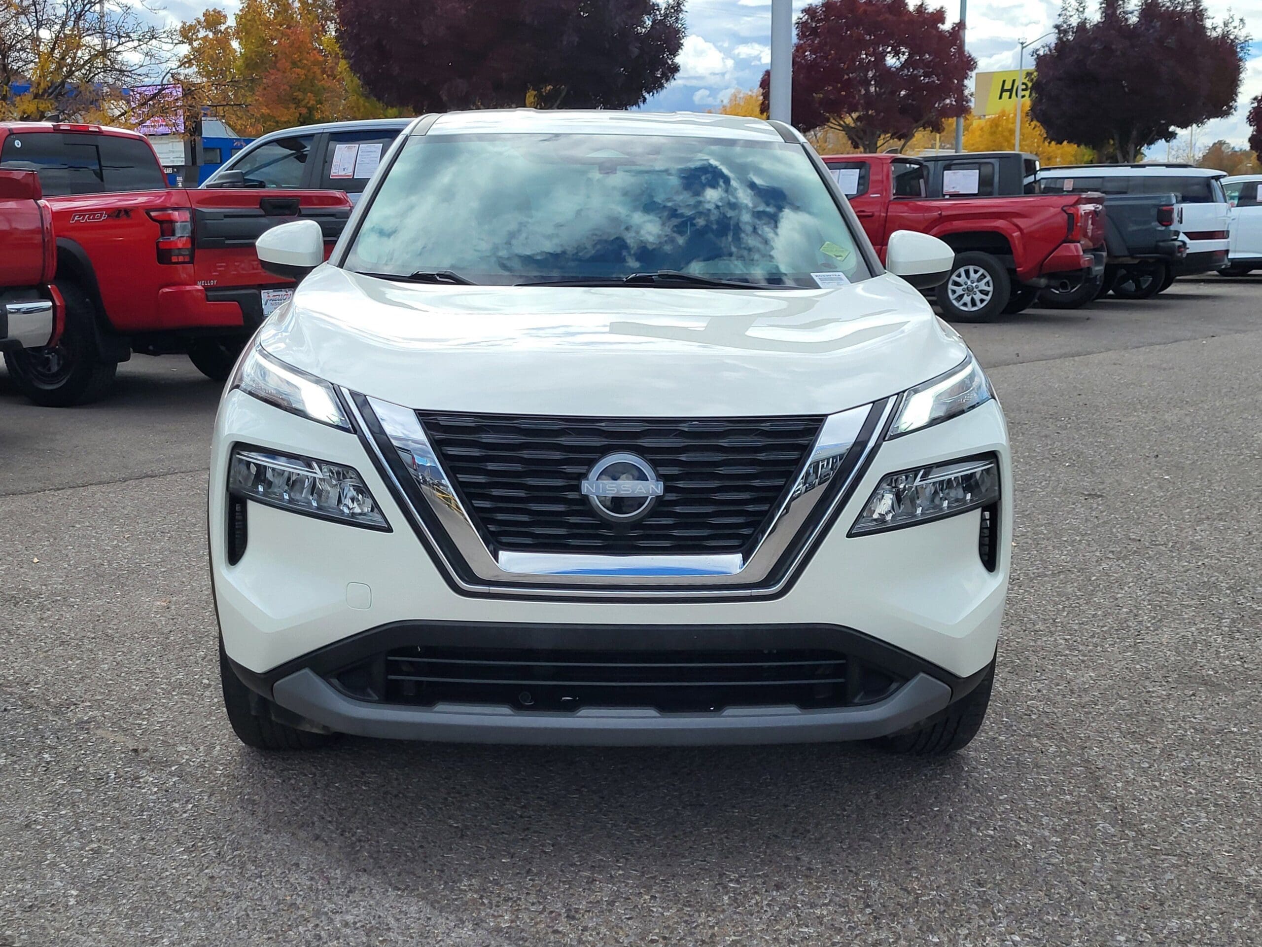 2023 Nissan Rogue - Image 5